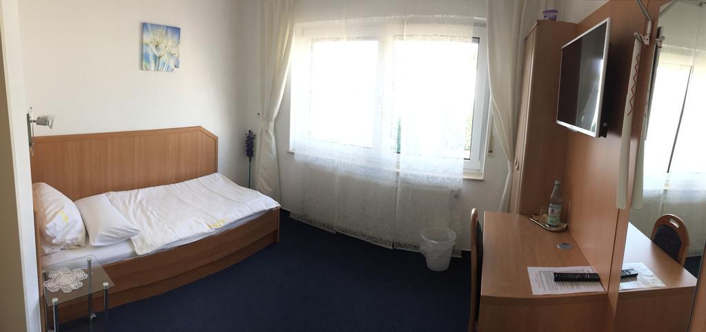 Hotel Garten Bonn Oda fotoğraf